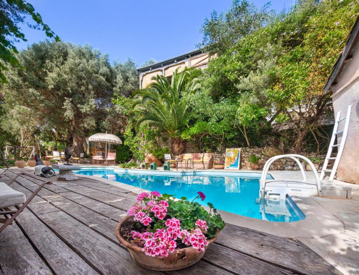Aparthotel Pavezzo Country Retreat Katouna Esterno foto