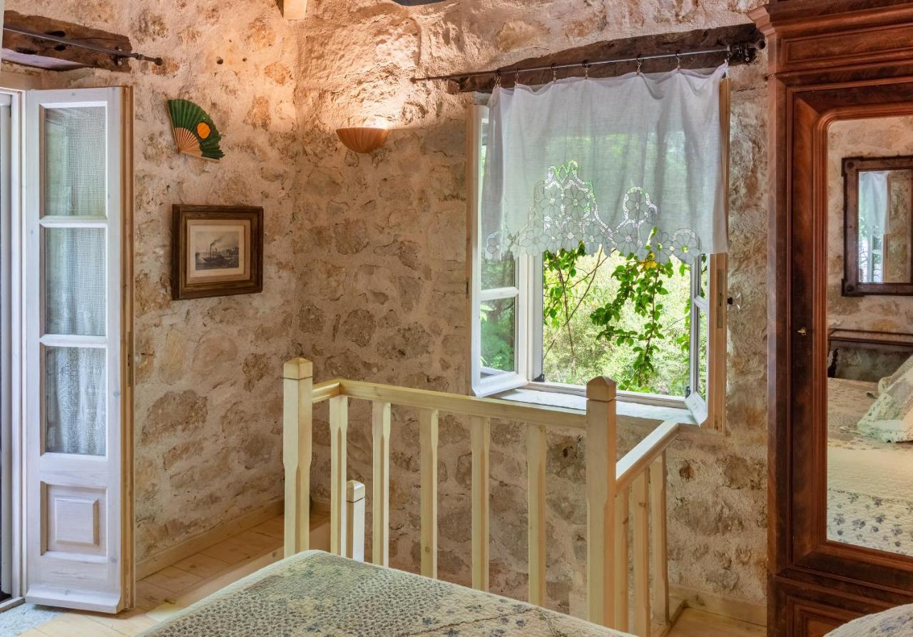 Aparthotel Pavezzo Country Retreat Katouna Esterno foto