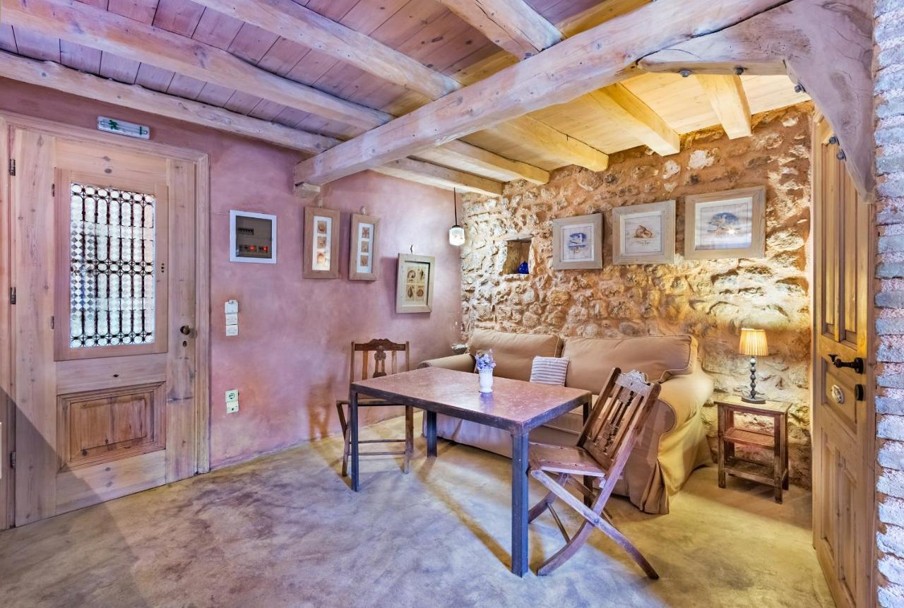 Aparthotel Pavezzo Country Retreat Katouna Esterno foto